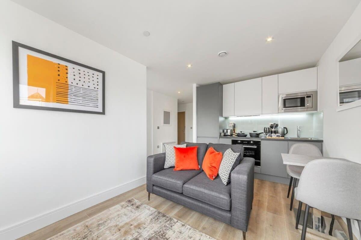 Bright Contemporary Studio In East Grinstead Luaran gambar